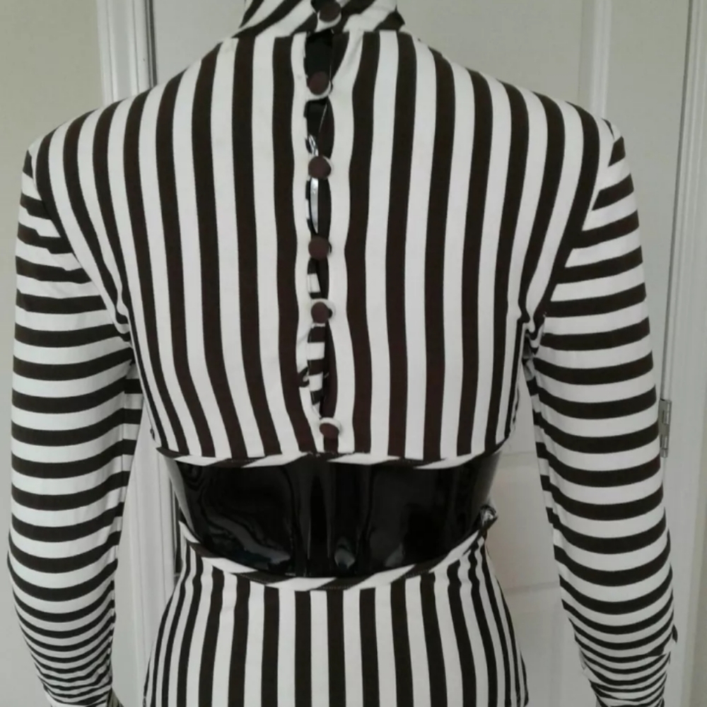 Authentic Cache Striped Top With Cut Out Back - image 2